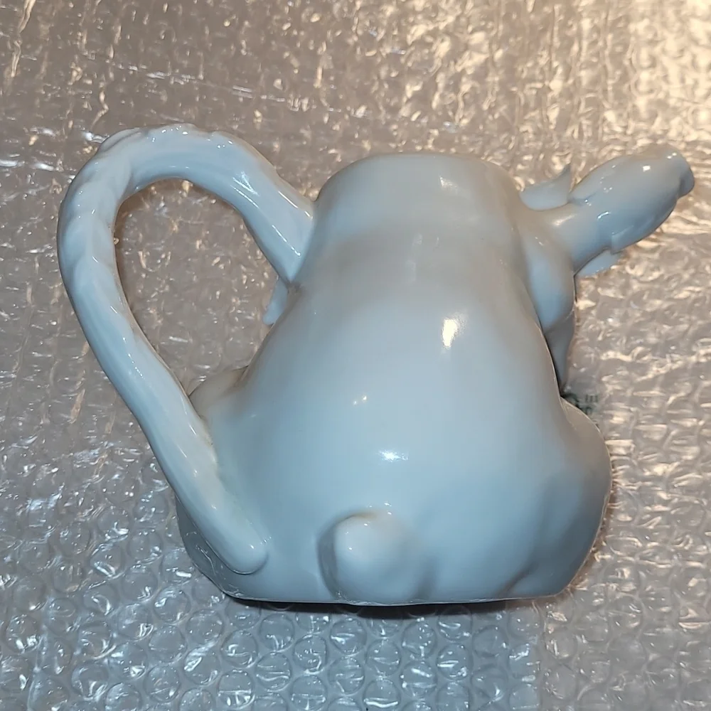 Bunny Rabbit and Rose's Teapot 🫖